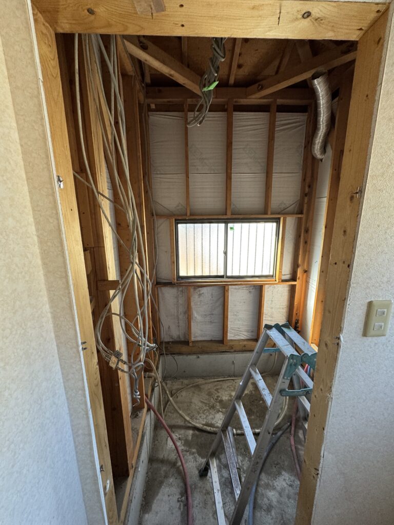 　 　飯能の家　在宅型リノベーション工事　②