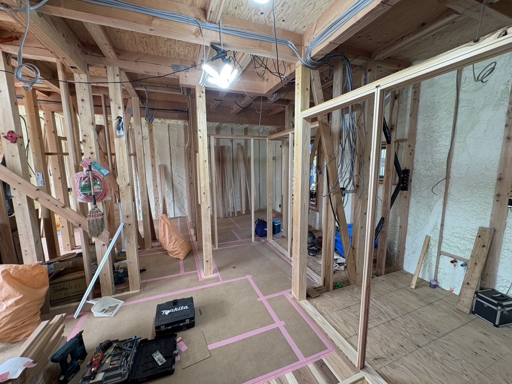 ２世帯で暮らす木の家⑦ 木工事