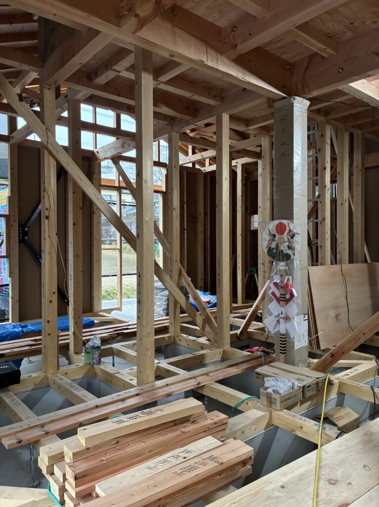 飯能の森の家⑤ 作業は進みます。